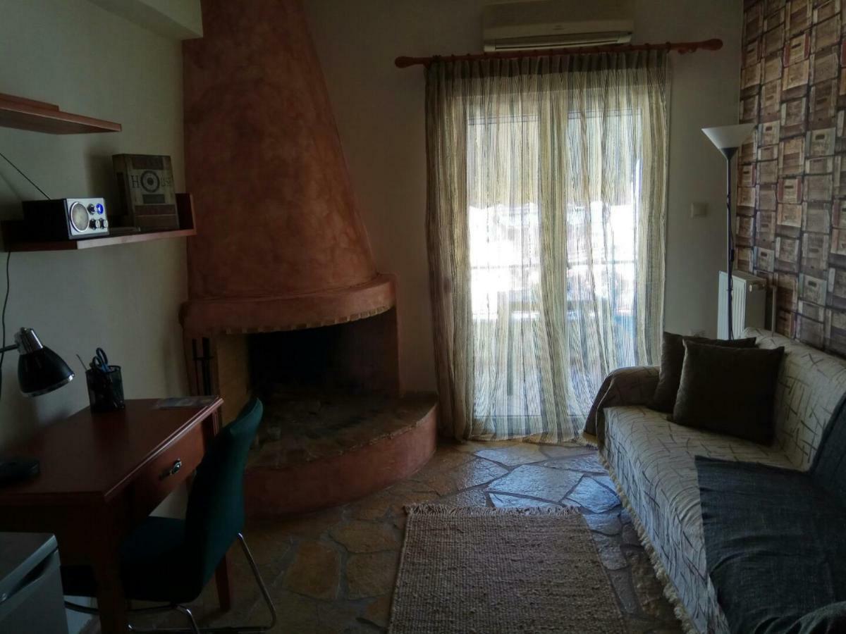Two Bedroom Apartment Солун Екстериор снимка