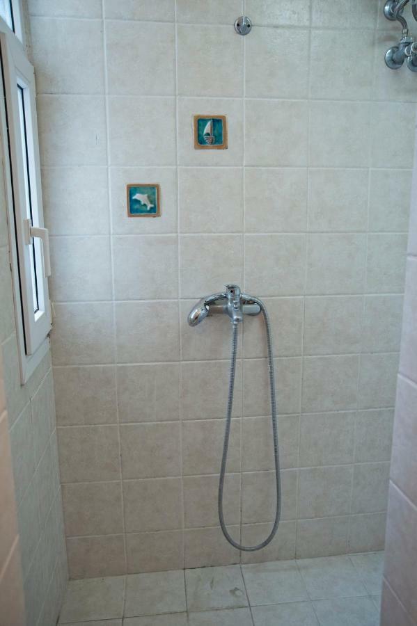 Two Bedroom Apartment Солун Екстериор снимка